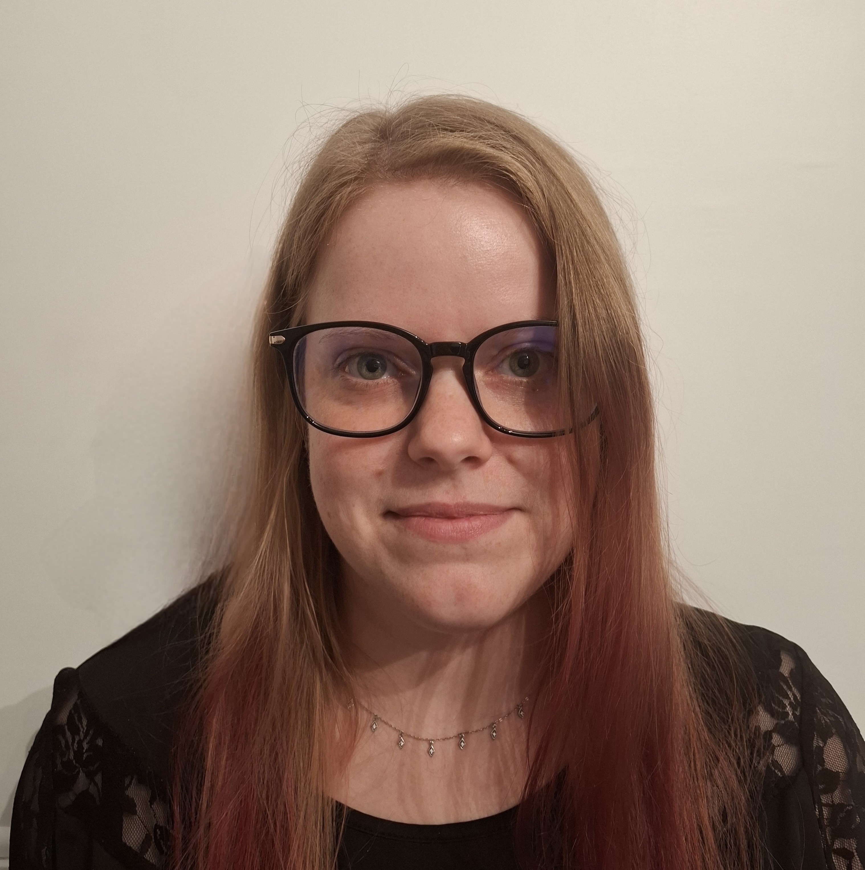 Csatári Ágnes profilképe, professzionális virtuális asszisztens